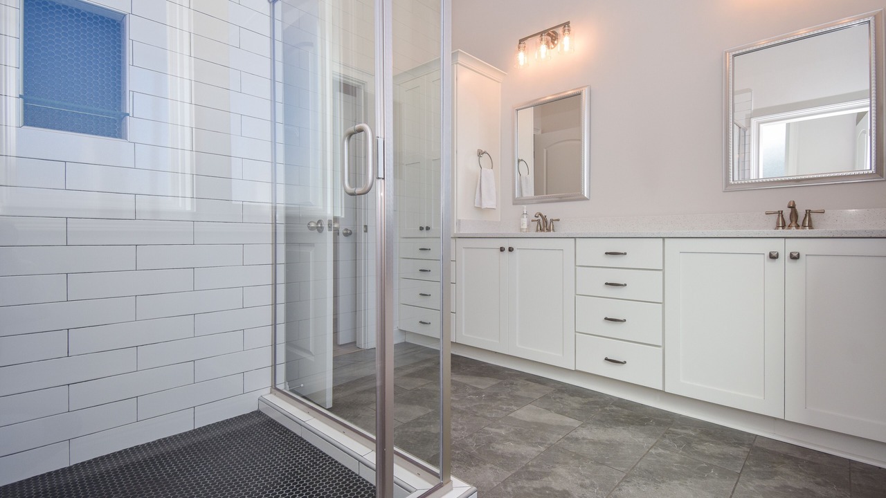 Photo of Bathroom in Dadeville