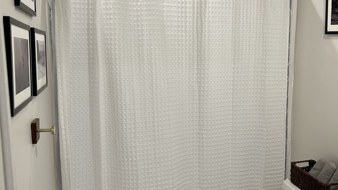 Photo of Bathroom in Crestline Heights