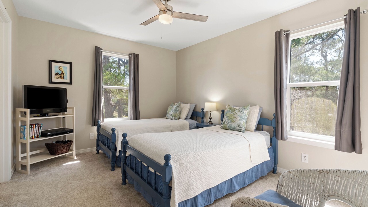 Photo of Bedroom in Dauphin Island