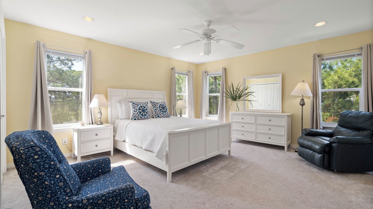 Photo of Bedroom in Dauphin Island