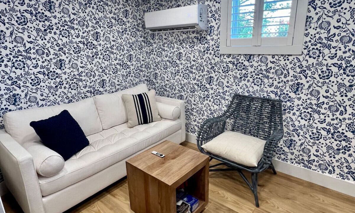 Photo of Livingroom in Albertville