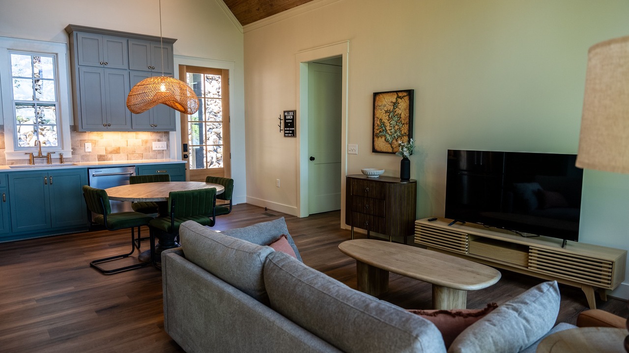 Photo of Livingroom in Jacksons' Gap