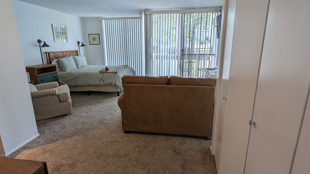 Photo of Livingroom in Daphne