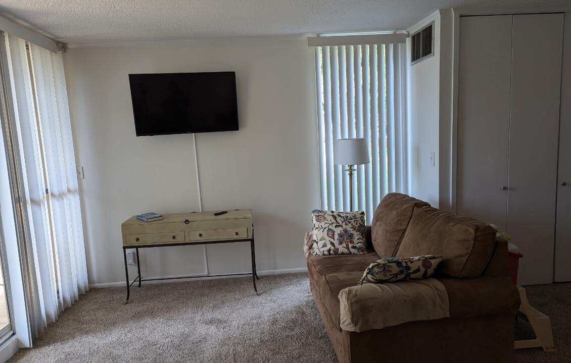 Photo of Livingroom in Daphne