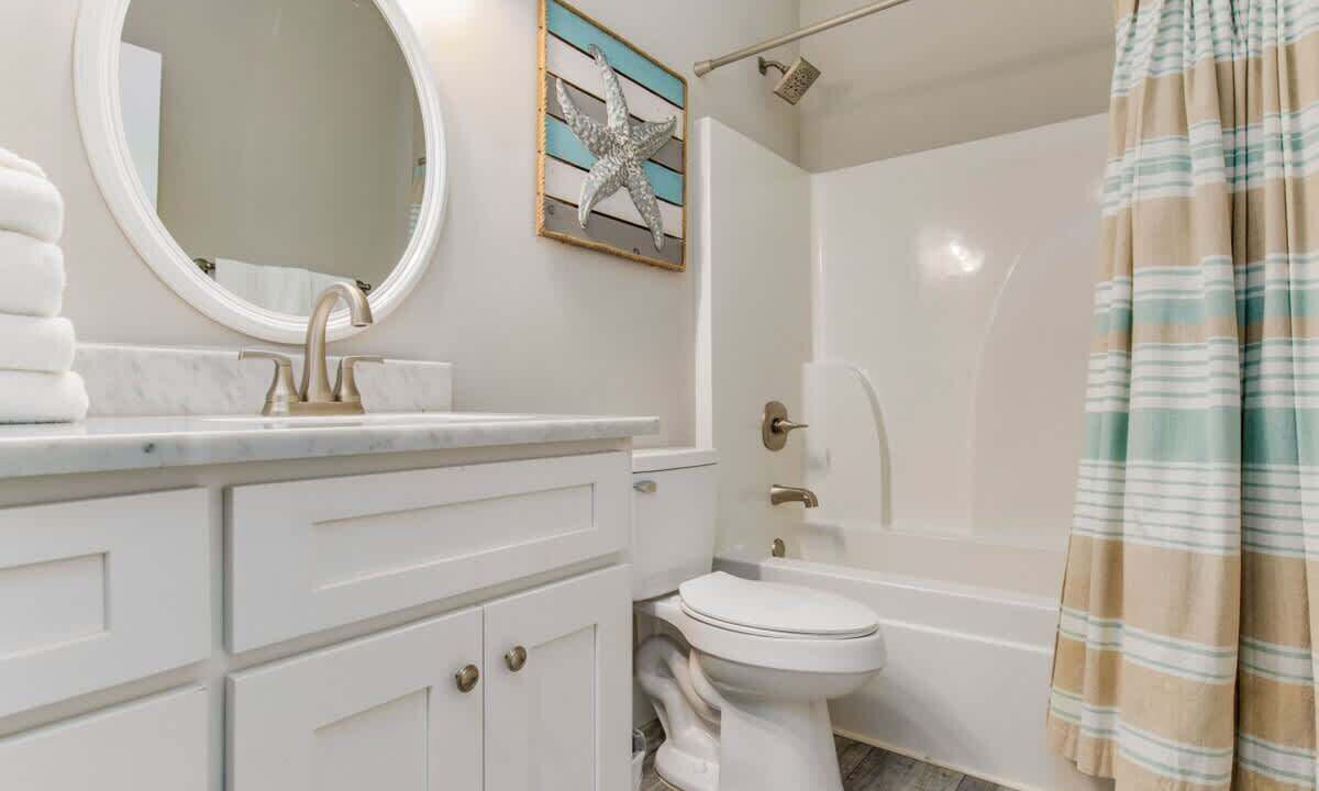 Photo of Bathroom in Ono Island