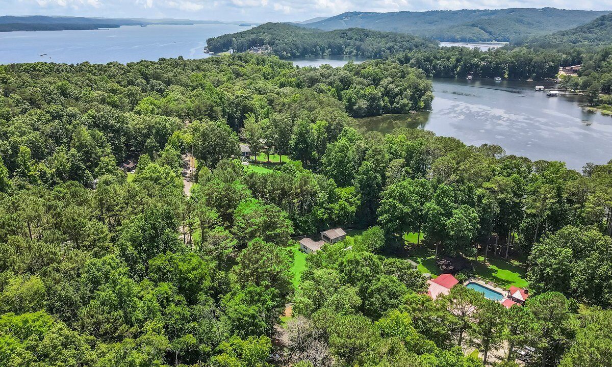 Photo of Outdoor in Groveoak