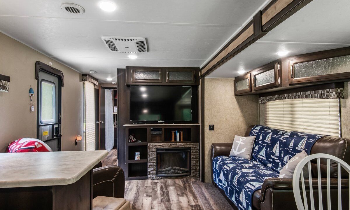 Photo of Livingroom in Groveoak