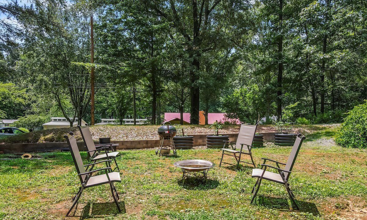 Photo of Outdoor in Groveoak