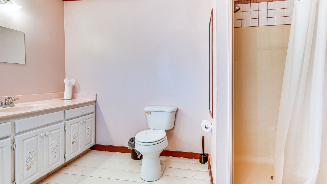Photo of Bathroom in Tallassee