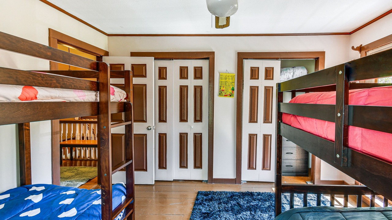 Photo of Bedroom in Tallassee