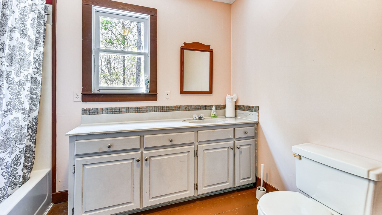 Photo of Bathroom in Tallassee