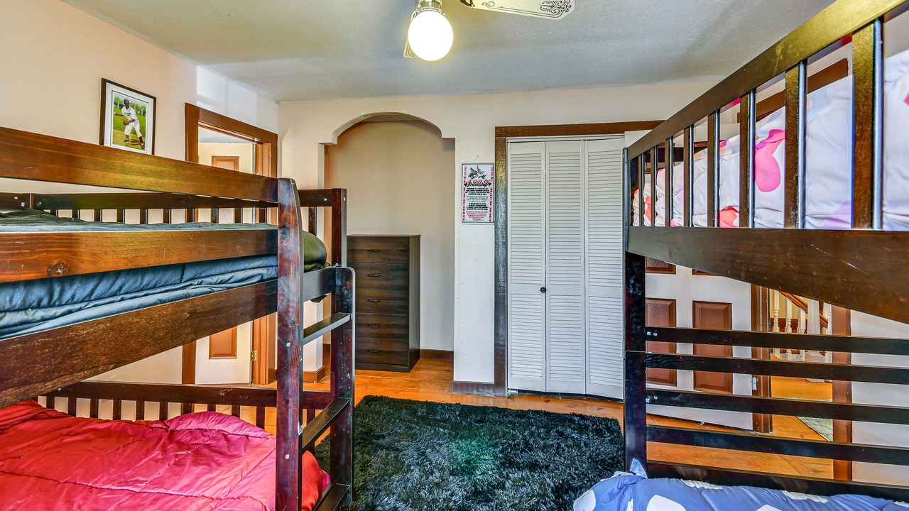 Photo of Bedroom in Tallassee