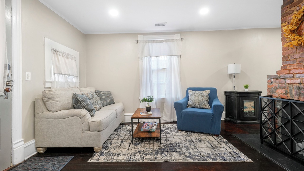 Photo of Livingroom in Montgomery
