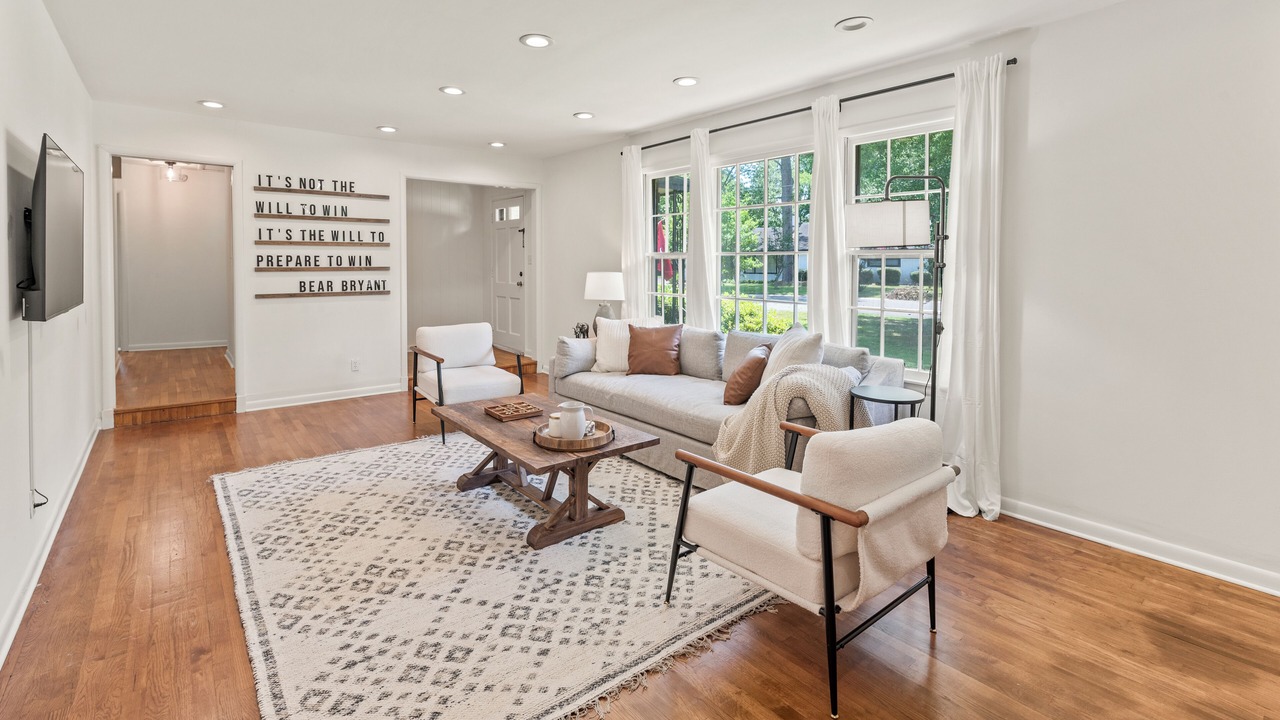 Photo of Livingroom in Tuscaloosa