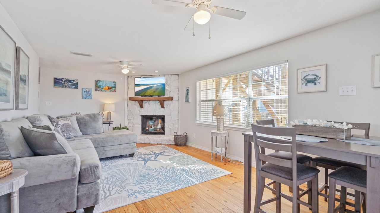 Photo of Livingroom in Silver Cay