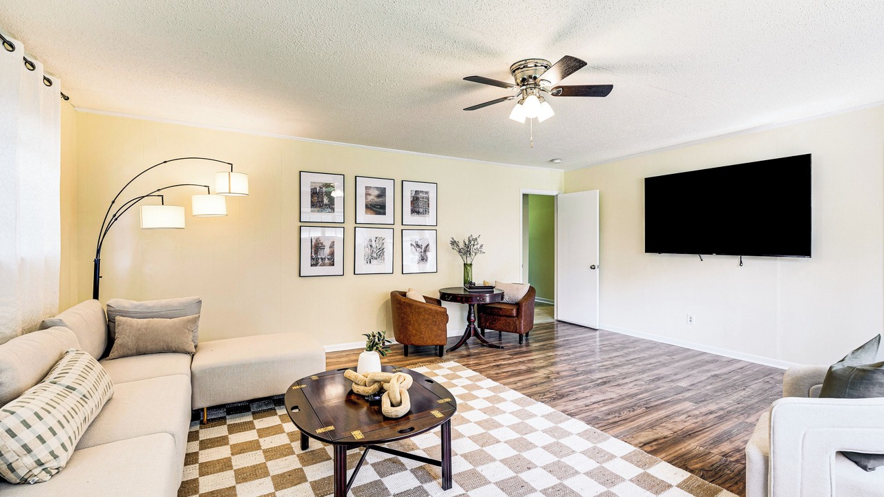 Photo of Livingroom in Huntsville