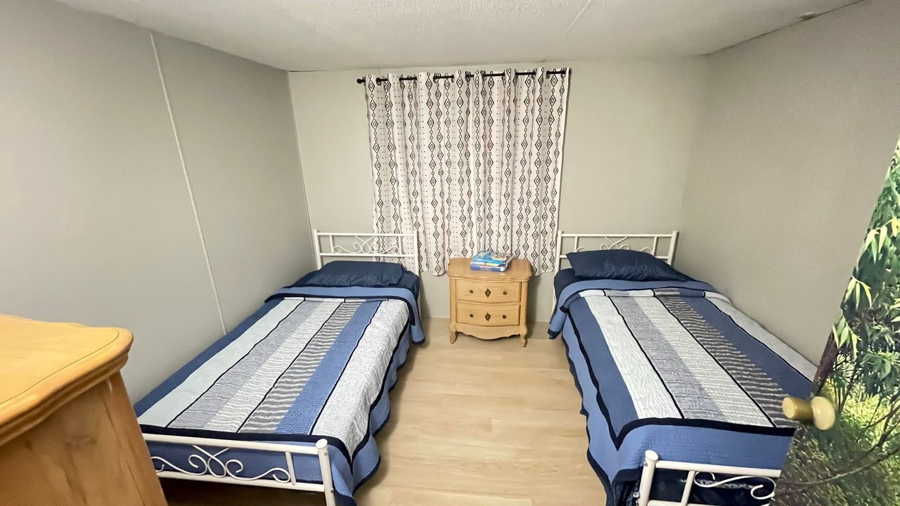 Photo of Bedroom in Bearss Plaza