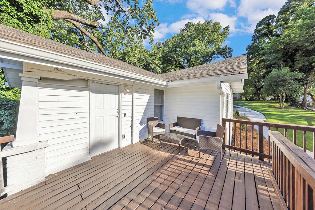 Photo of Patio Balcony in Crestline Heights