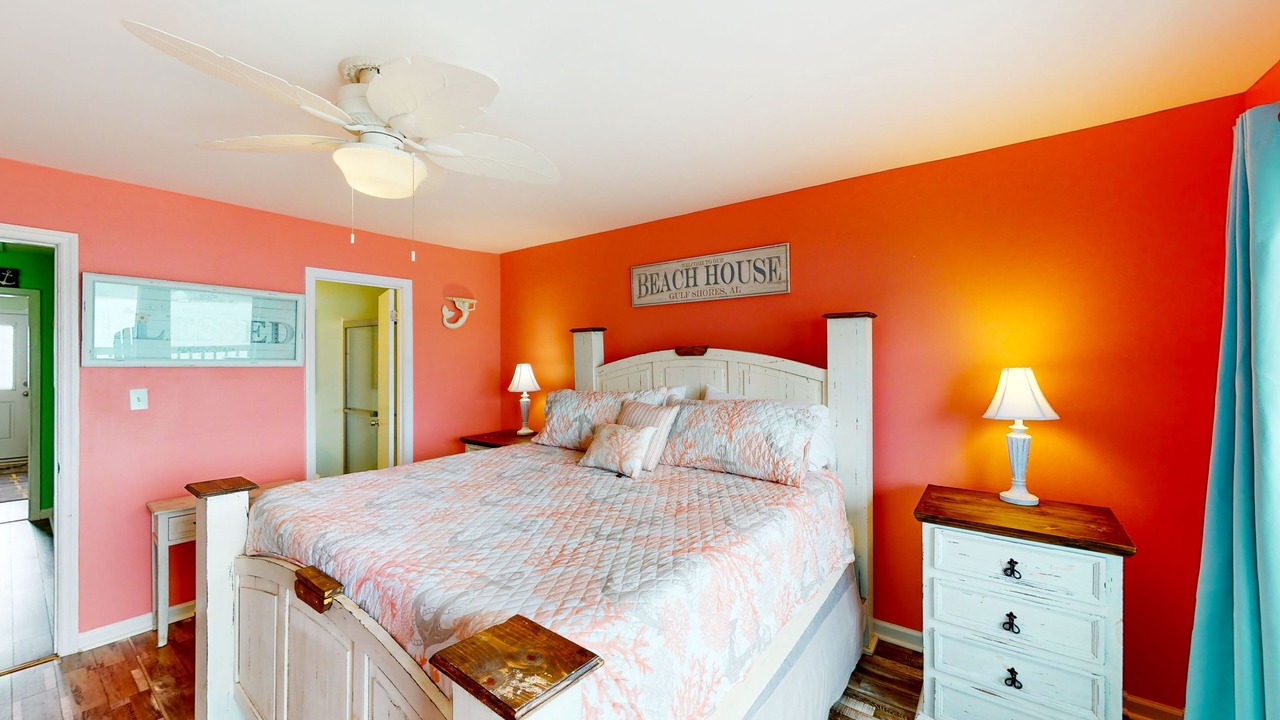 Photo of Bedroom in Gulf Shores