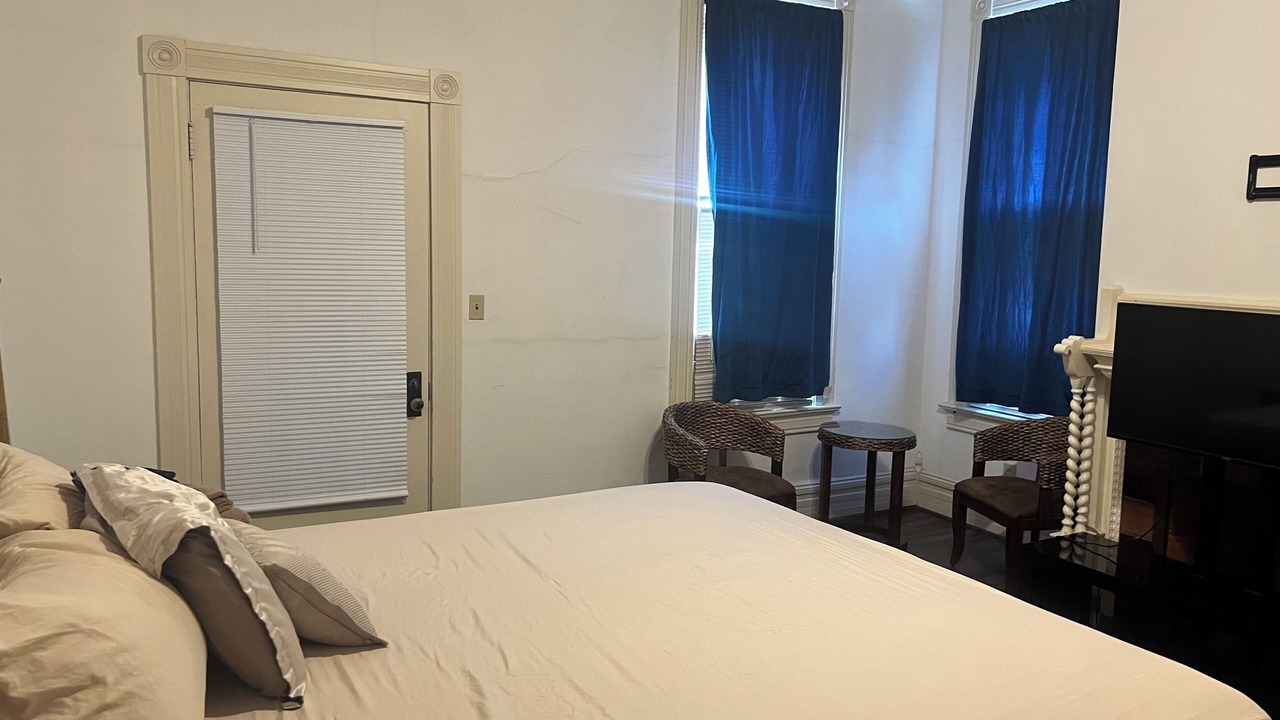 Photo of Bedroom in Anniston
