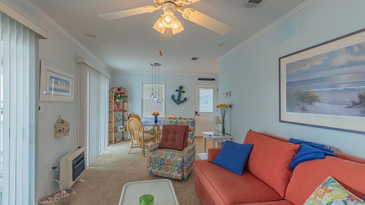 Photo of Livingroom in Ono Island