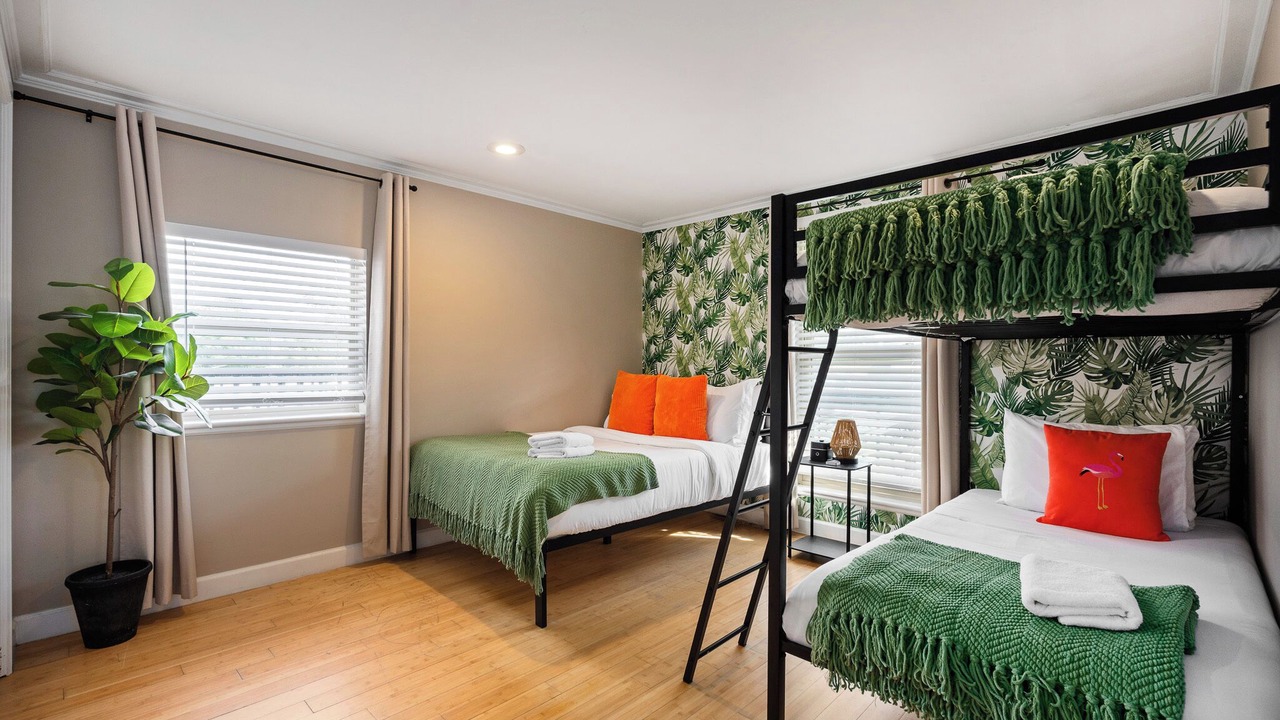 Photo of Bedroom in Bay Crest Park