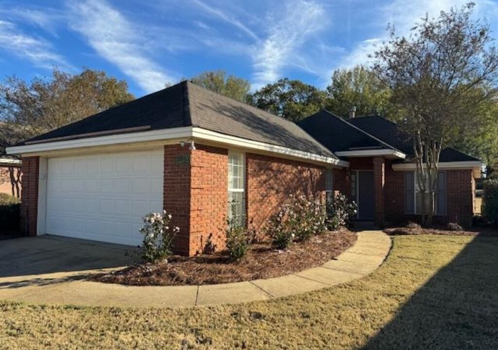 Photo of Outdoor in Gunter Afs