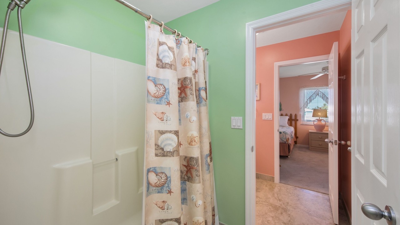 Photo of Bathroom in Mid Island