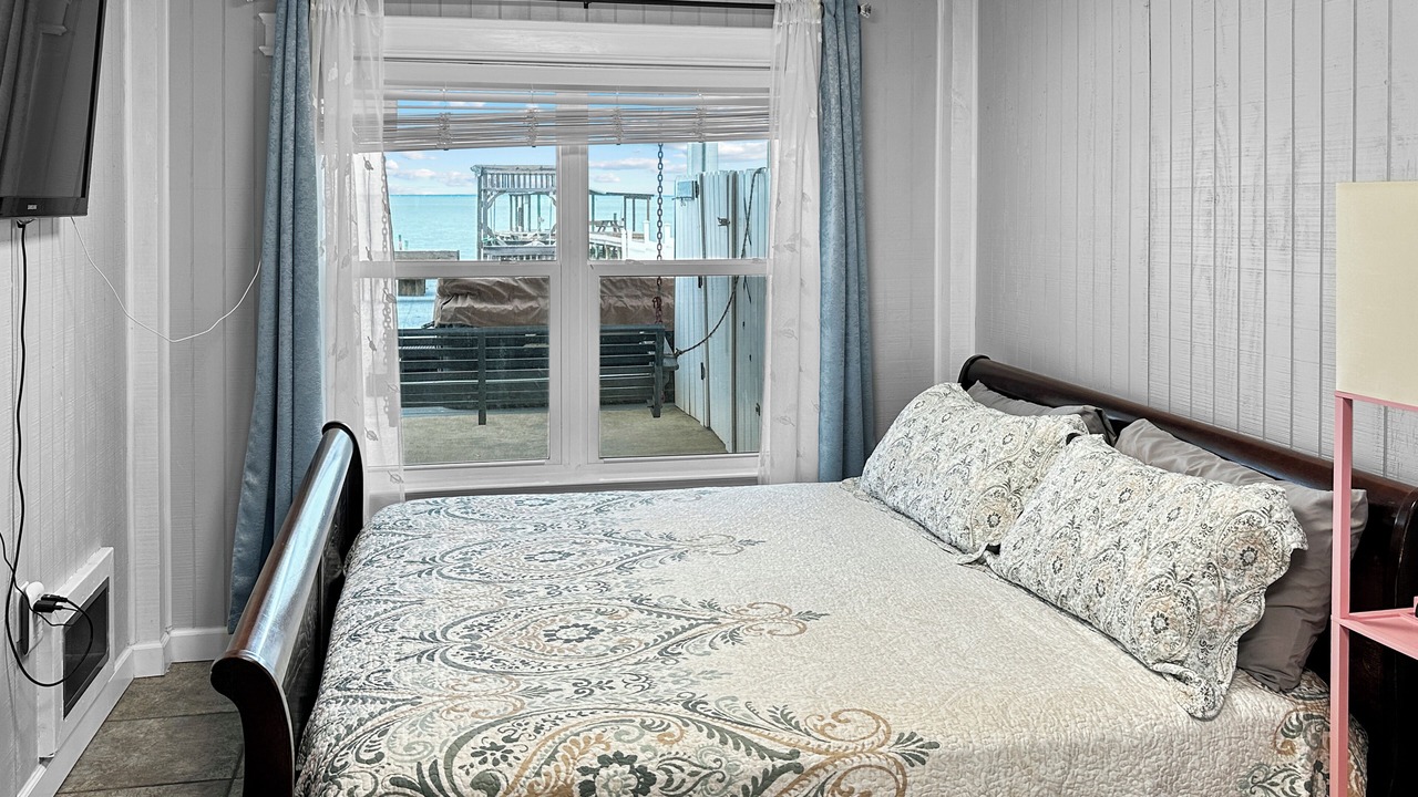 Photo of Bedroom in Fort Morgan