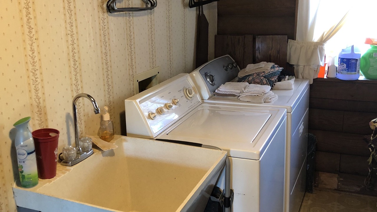 Photo of Bedroom in Colony