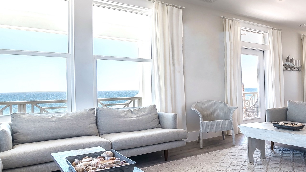 Photo of Livingroom in Surf Side Shores