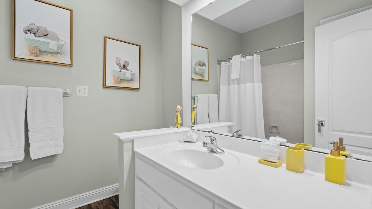 Photo of Bathroom in Dauphin Island