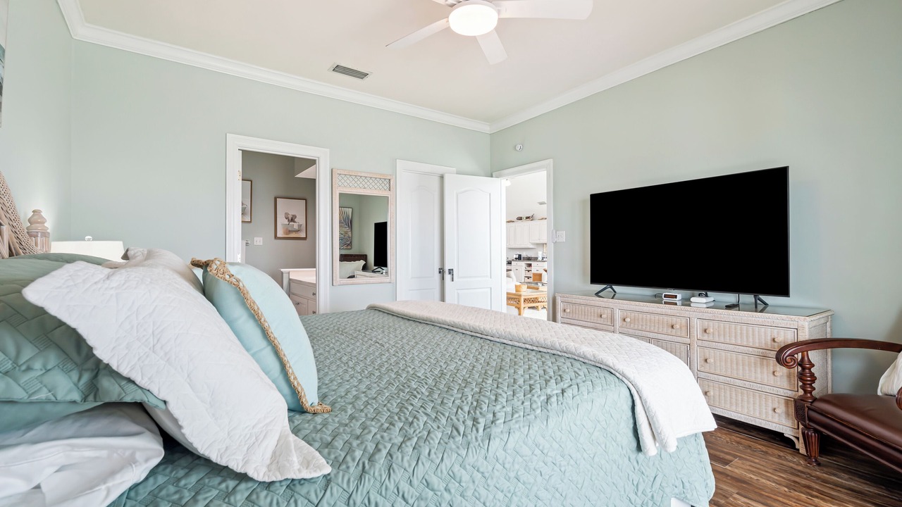 Photo of Bedroom in Dauphin Island