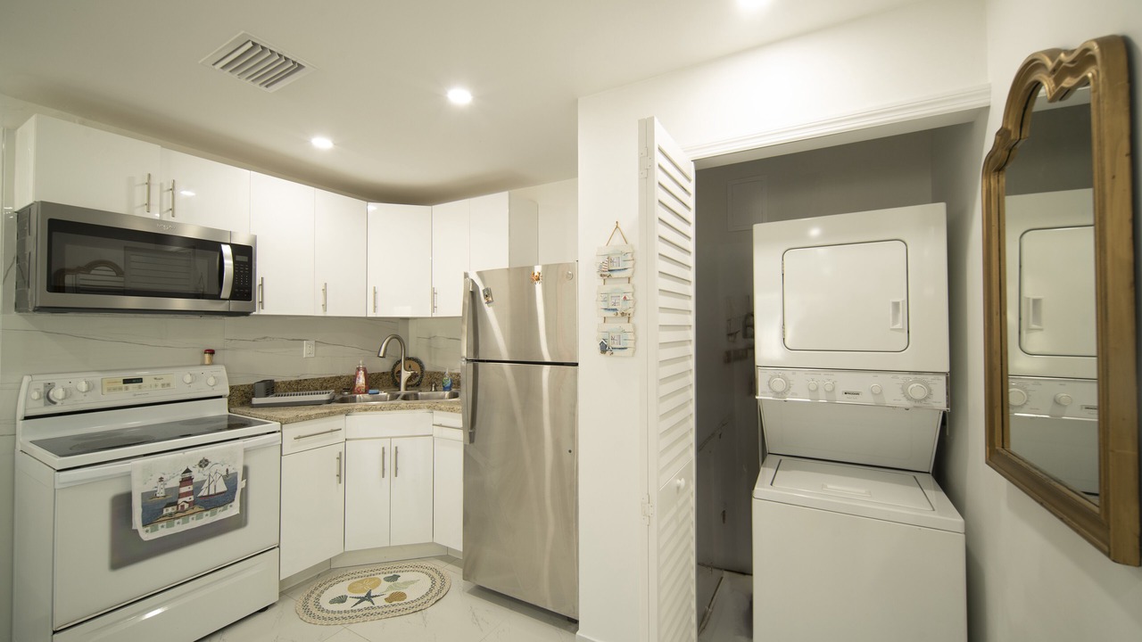 Photo of Kitchen in Caloosahatchee
