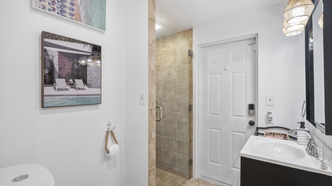 Photo of Bathroom in Cutler Bay