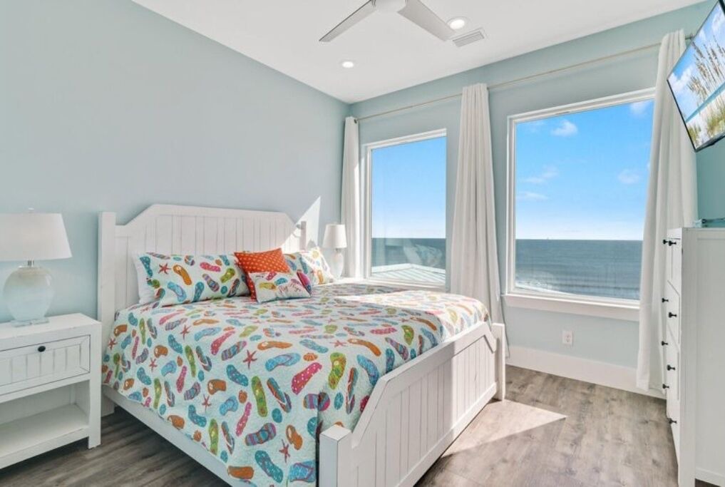Photo of Bedroom in Surf Side Shores