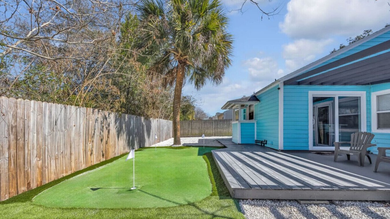 Photo of Outdoor in Dolphin's Cove