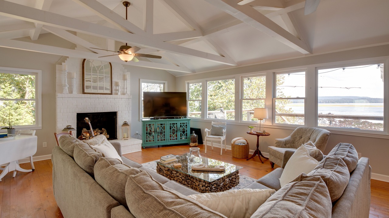 Photo of Bedroom in Groveoak
