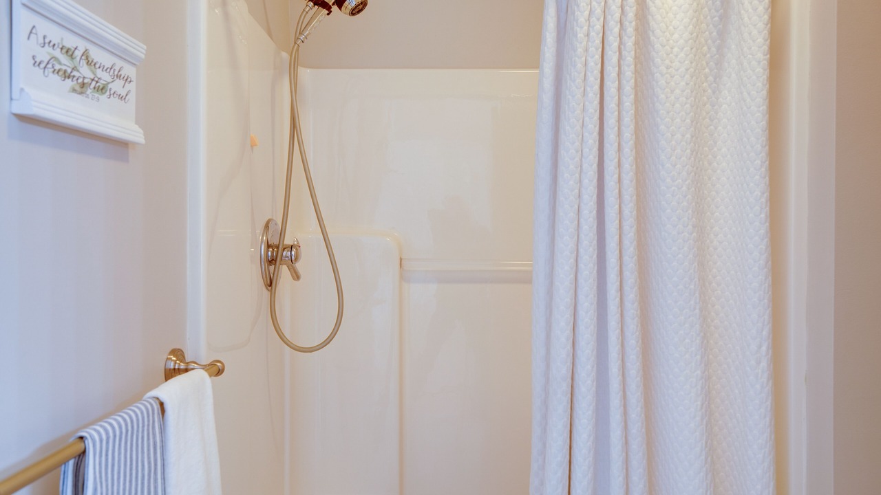 Photo of Bathroom in Groveoak
