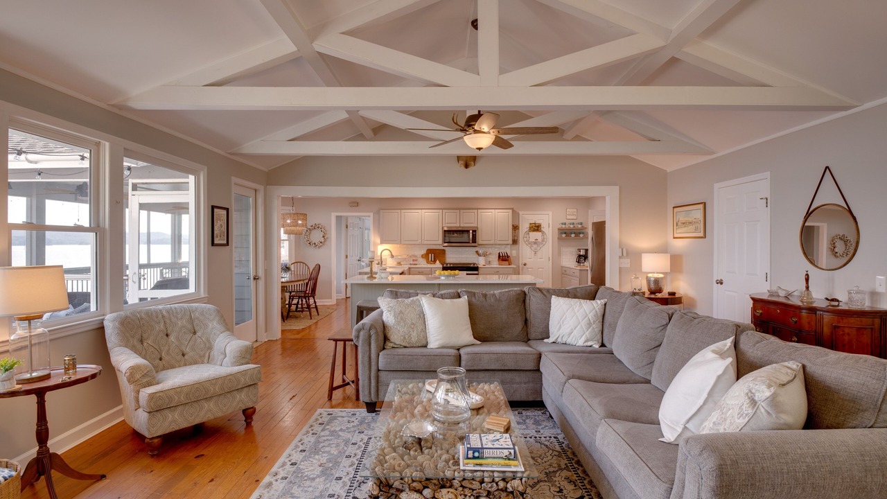Photo of Livingroom in Groveoak