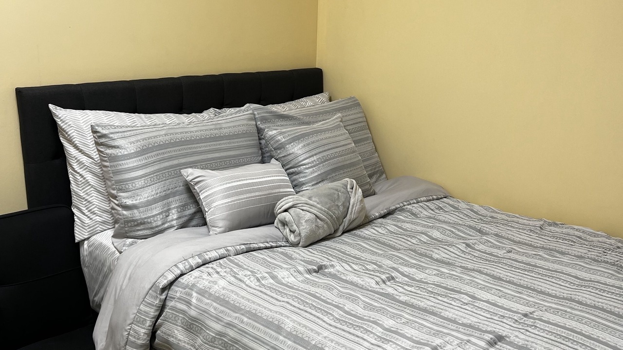 Photo of Bedroom in Glen Iris
