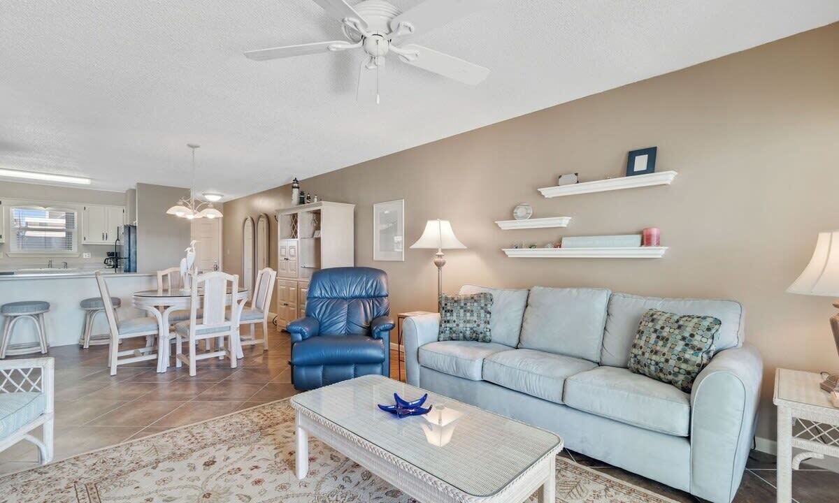 Photo of Bedroom in Orange Beach East