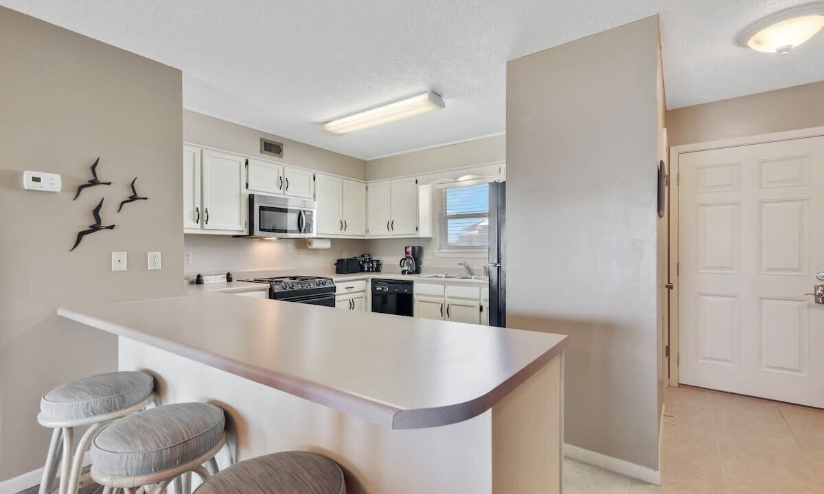 Photo of Kitchen in Orange Beach East