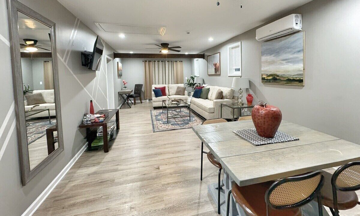 Photo of Livingroom in Decatur