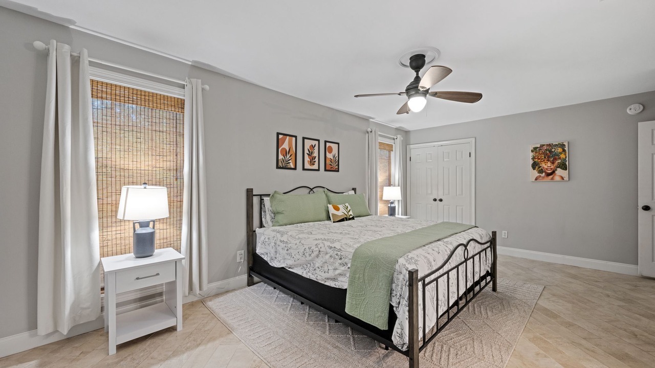 Photo of Bedroom in Daphne