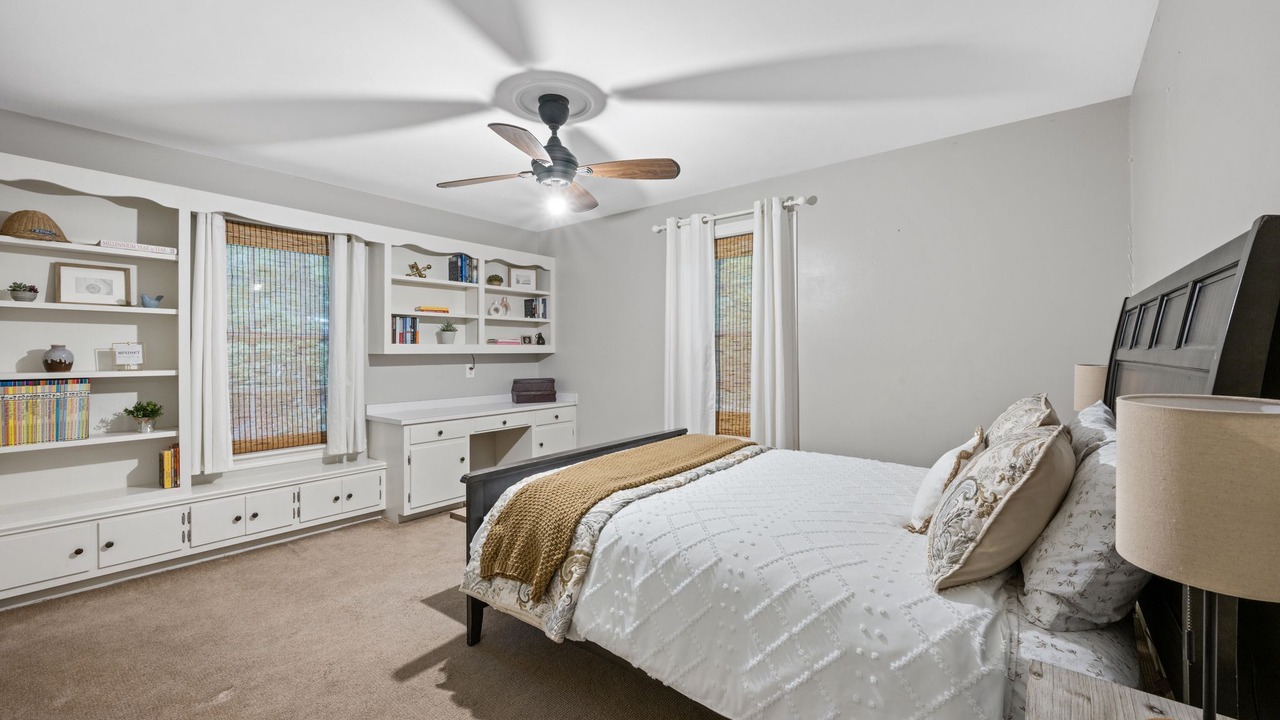 Photo of Bedroom in Daphne