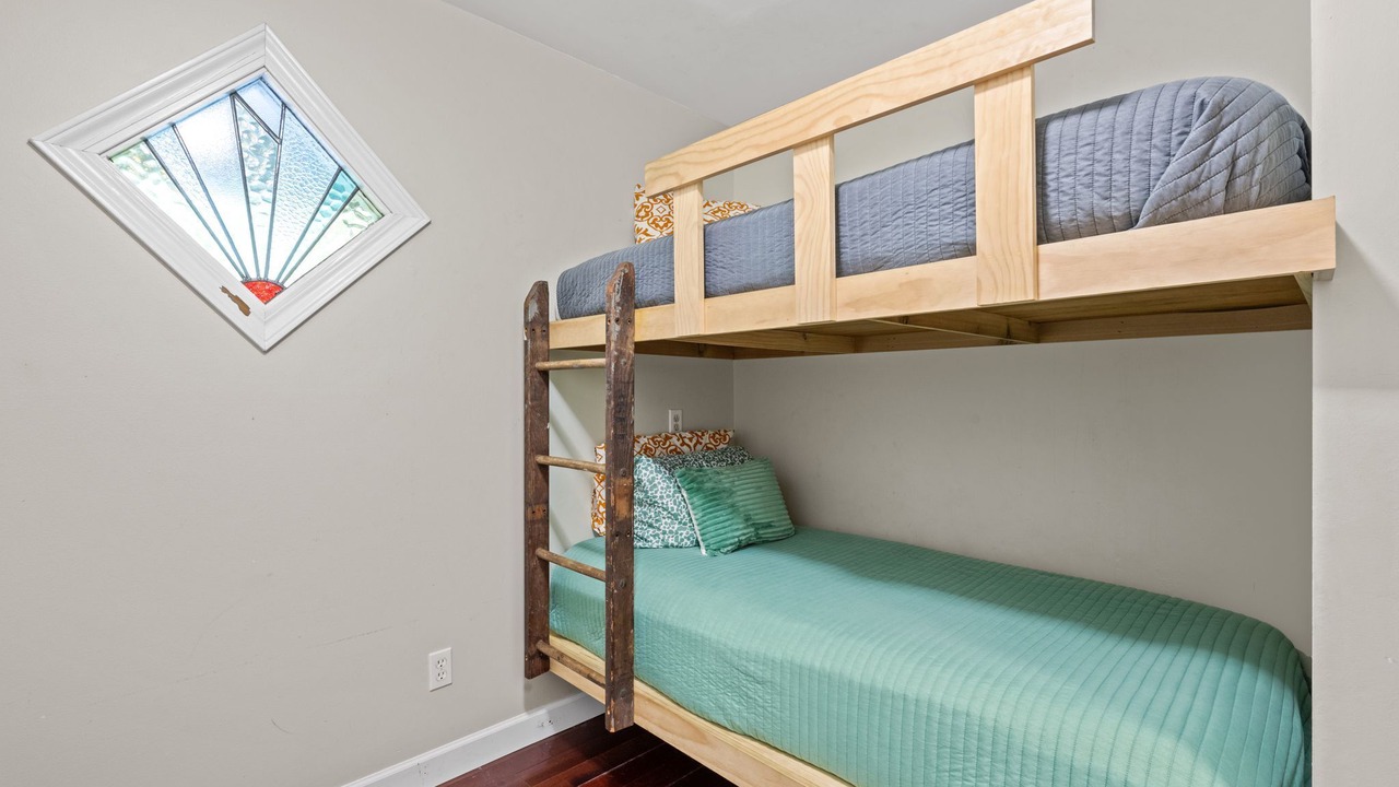 Photo of Bedroom in Daphne