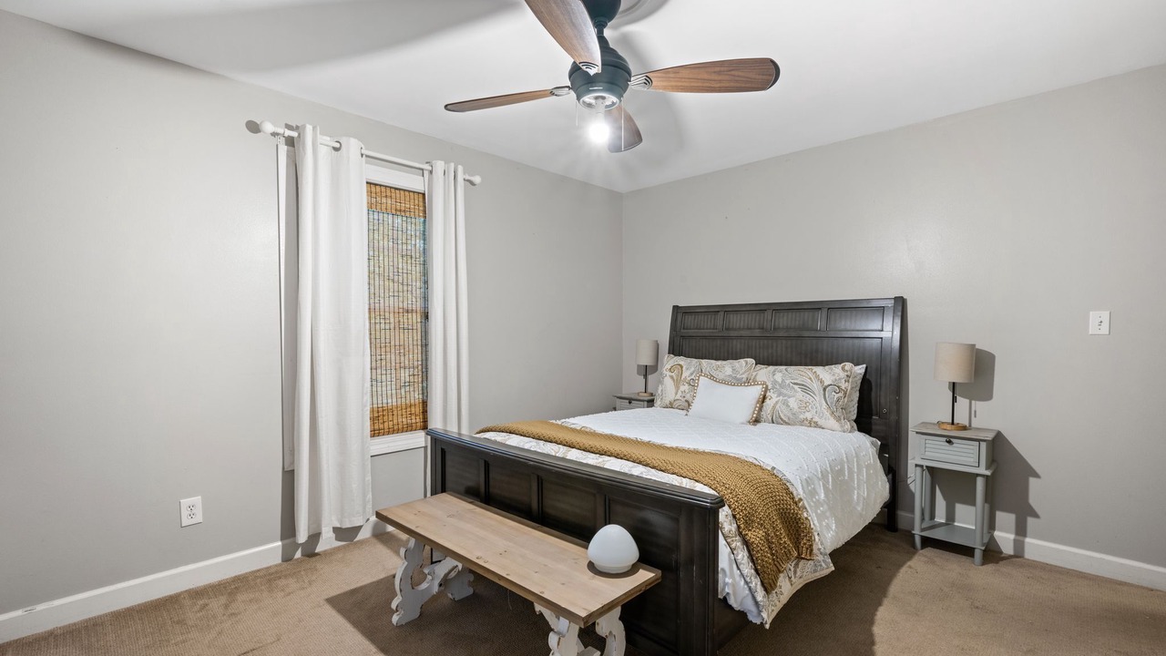 Photo of Bedroom in Daphne