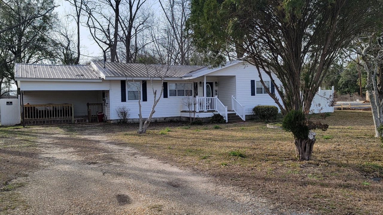 Photo of Outdoor in Midland City