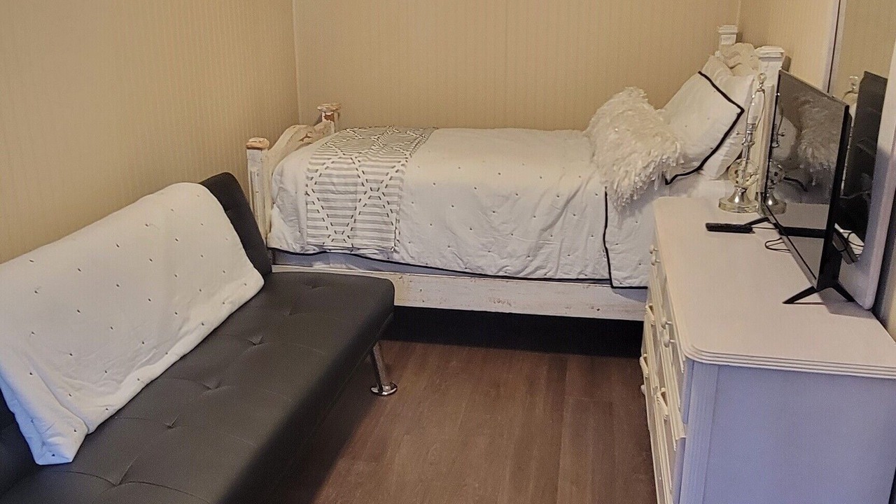 Photo of Bedroom in Midland City